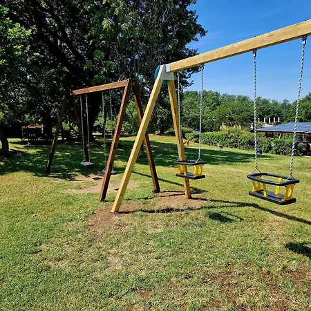 Villaggio Le Querce 4* Sorano (Grosseto)