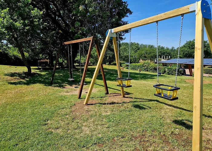 Villaggio Le Querce 4* Sorano (Grosseto)