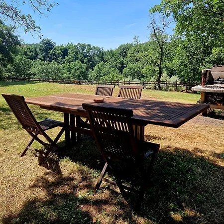 Ξενοδοχείο με διαμερίσματα Villaggio Le Querce 4*