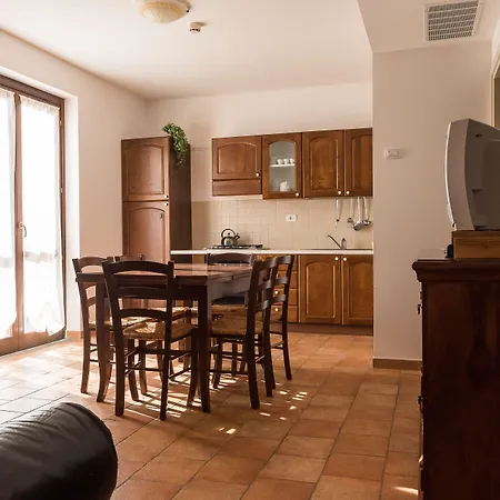 Aparthotel Villaggio Le Querce 4*