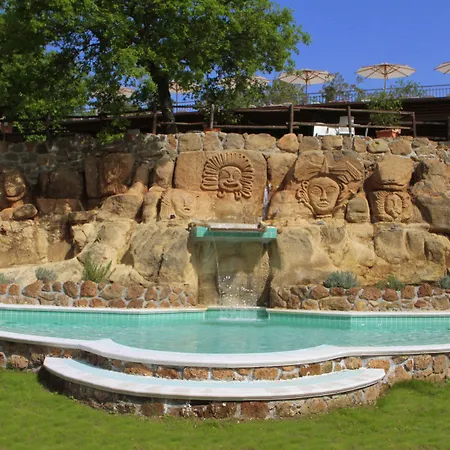 Villaggio Le Querce Aparthotel Sorano (Grosseto)