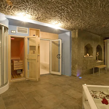 Aparthotel Villaggio Le Querce 4*