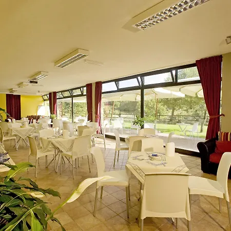 Villaggio Le Querce 4* Sorano (Grosseto)
