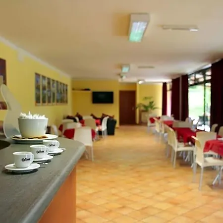 Villaggio Le Querce 4*