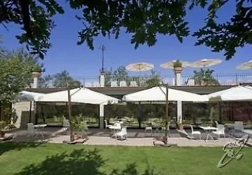 Villaggio Le Querce 4* Sorano (Grosseto)
